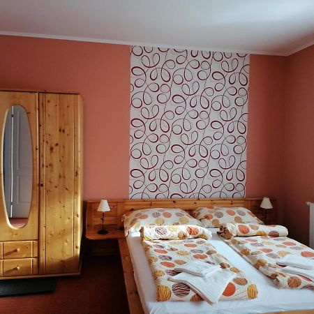 Medgyaszay Panzio Bed & Breakfast Nagykanizsa Luaran gambar